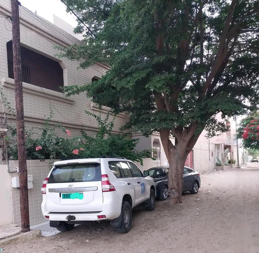 Chez Ousmane Fall Asecna Сен-Луї Номер фото